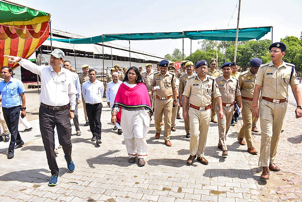 LS polls vote counting preparation photos_3